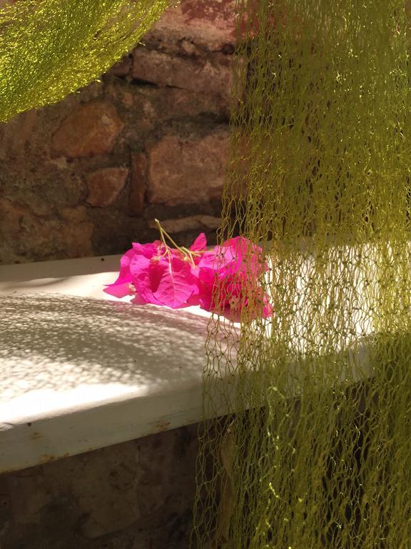 Cunda Adali Pansiyon Ayvalı Buitenkant foto