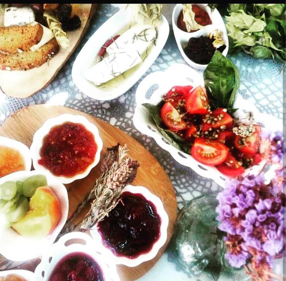 Cunda Adali Pansiyon Ayvalı Buitenkant foto